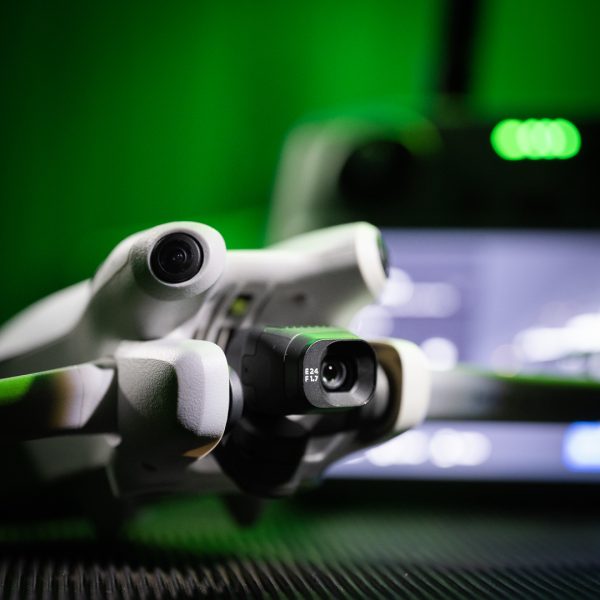 DJI Mini 4 Pro med RC2 Smart Controller