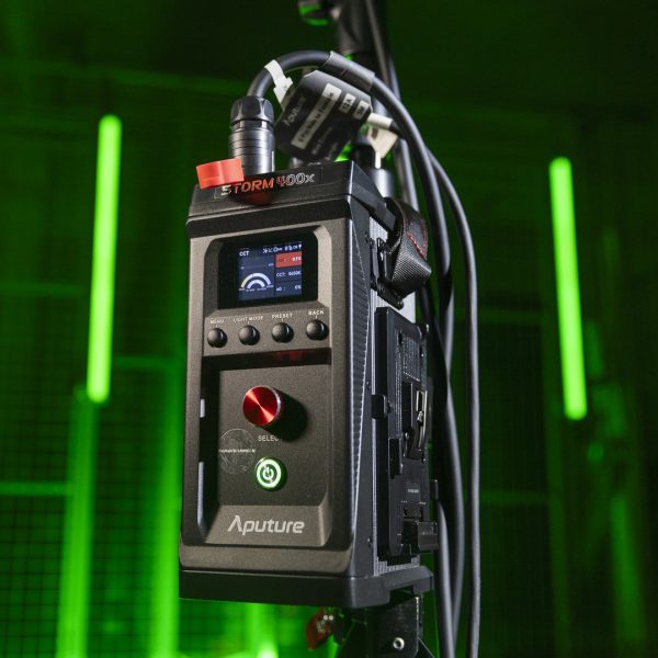 Aputure STORM 400x